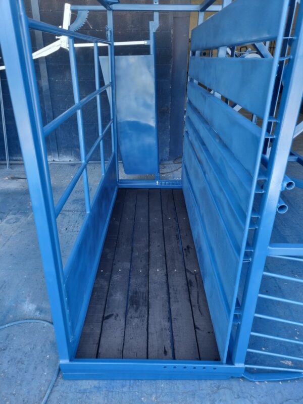 cattle loading ramp (copy)